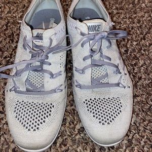 Women’s Nike focus flyknit running sneaker